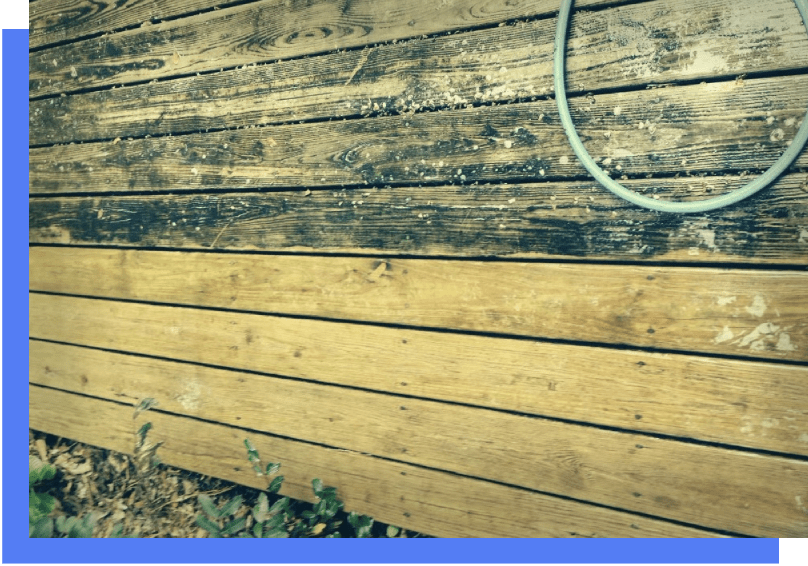 Pressure Cleaning Work of Wooden Fence